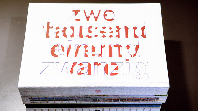 Produkte-Buecher-Stanzung-001.jpg