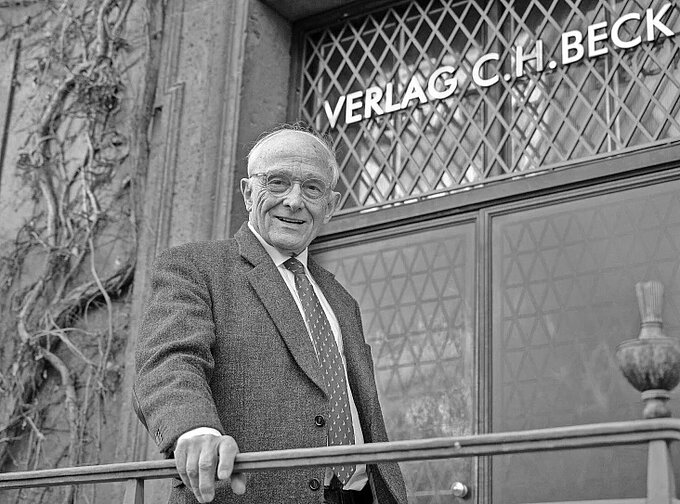 20250108_Hans-Dieter-Beck_Copyright_Dominik_Gierke_sw_.jpg