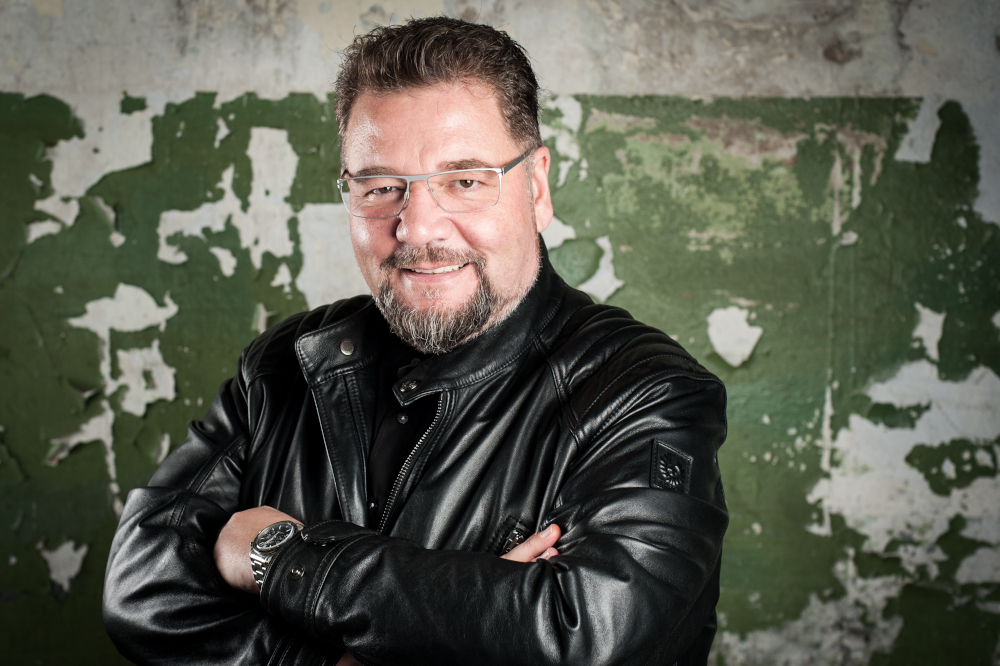 Bernd_Zipper_01.jpg Bernd_Zipper_01.jpg